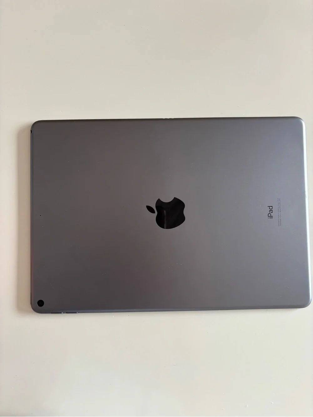 Apple iPad Air 3 (2019) in grey